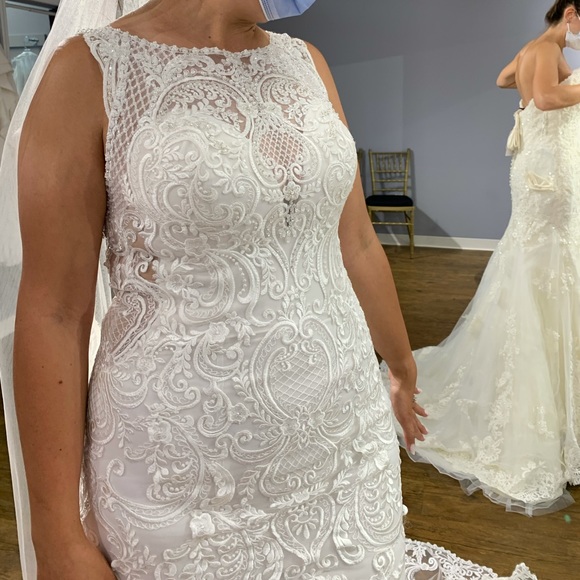 2021 Brand new couture line wedding dress with tags. Never worn. Never altered. - Picture 10 of 10